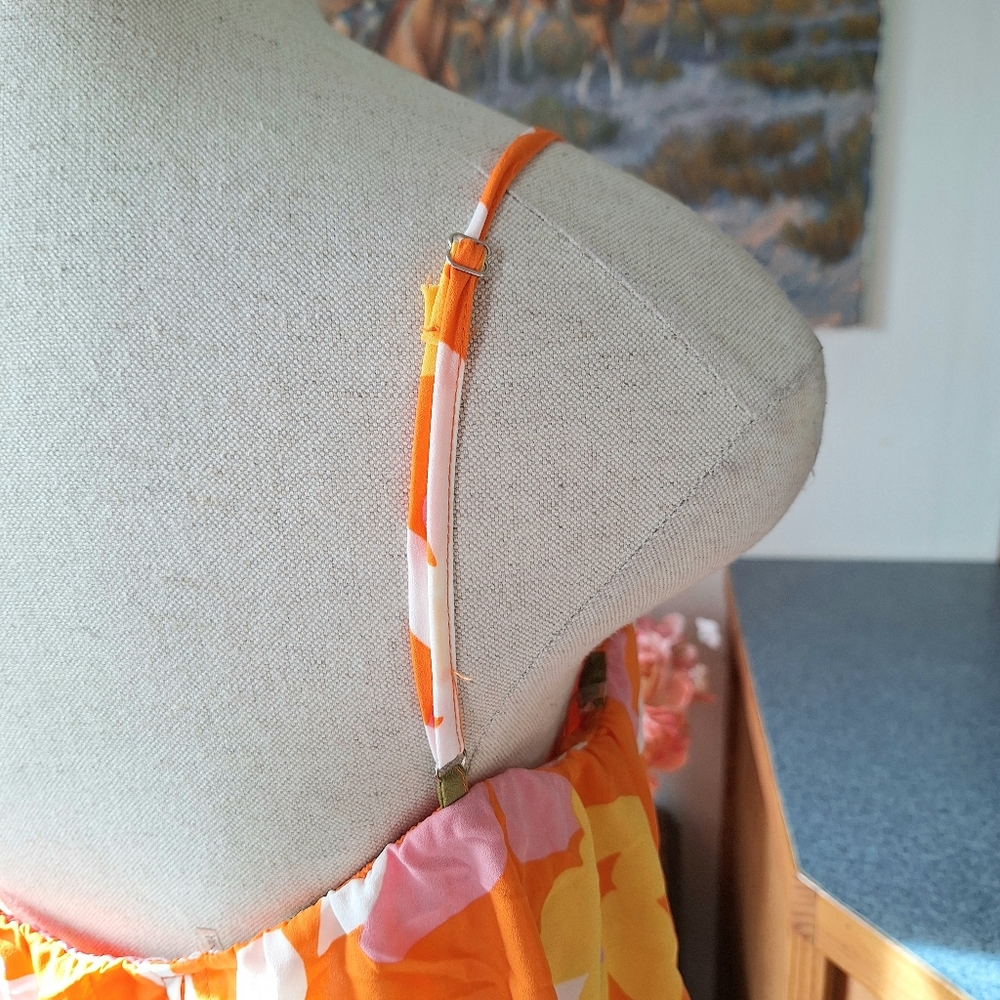 Emily Wonder Orange Floral Faux Wrap Dress, Size Large, Style#D10370, NWOT - Picture 10 of 16